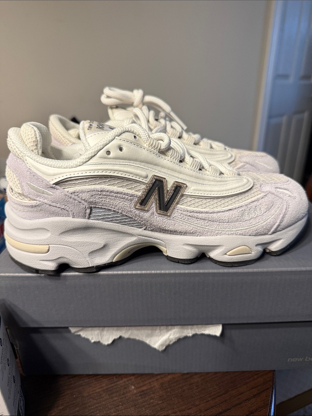 New Balance Kids White and Cream Chunky Sneakers